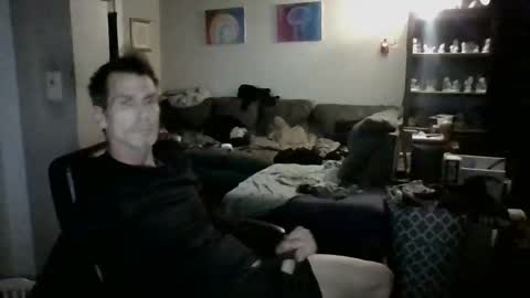 Snapshot of scroach11 chatting on 19, 4, 2026 GettOffMyLawn online show from 19, 4, 2026