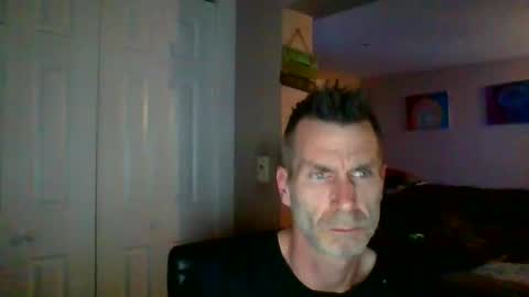 Snapshot of scroach11 chatting on 11, 5, 2026 GettOffMyLawn online show from 11, 5, 2026
