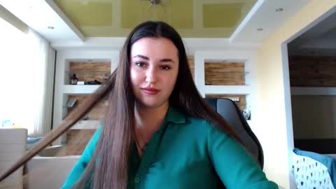 Elizabeth  online show from 8, 2, 2025