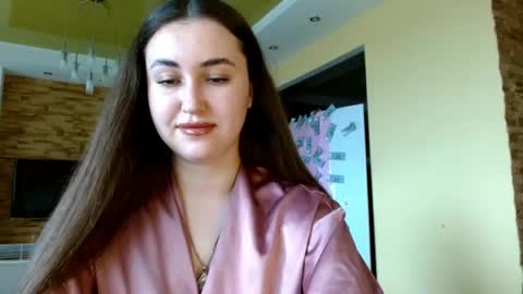 Elizabeth  online show from 18, 5, 2026