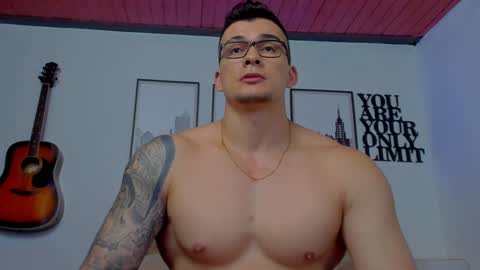 Snapshot of sean_carrera69 chatting on 10, 1, 2025 Sean Carrera online show from 10, 1, 2025