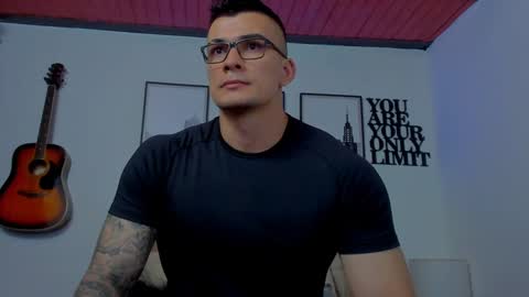 Snapshot of sean_carrera69 chatting on 15, 1, 2025 Sean Carrera online show from 15, 1, 2025