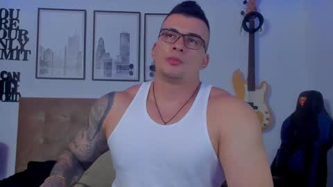 Sean Carrera online show from 8, 11, 2025