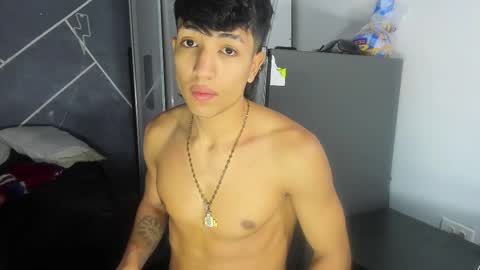 Sean Scoth online show from 5, 3, 2025