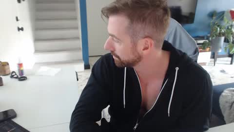 Snapshot of seanbluexxx chatting on 20, 11, 2025 Sean Blue online show from 20, 11, 2025