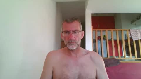 Snapshot of seb846894 chatting on 25, 5, 2026 seb846894 online show from 25, 5, 2026