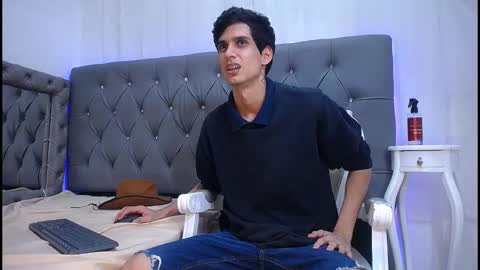 Snapshot of sebalexis7 chatting on 19, 10, 2025 sebalexis7 online show from 19, 10, 2025