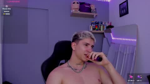 Sebastin online show from 8, 3, 2025