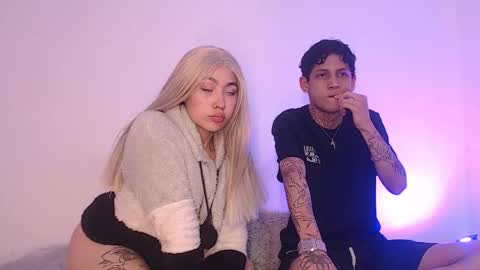 Snapshot of sebas_and_mila chatting on 28, 9, 2025 CAMILA Y SEBASTIAN online show from 28, 9, 2025