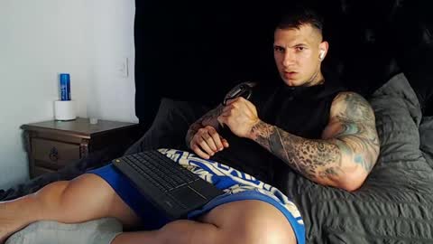 Sebastian online show from 13, 4, 2026