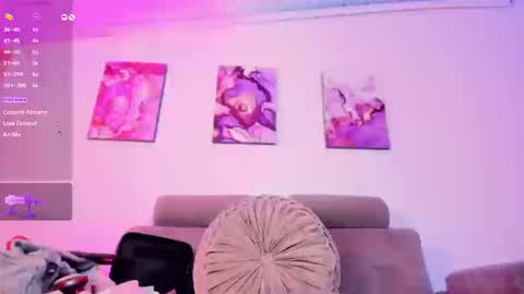     .  INDEPENDENT MODEL online show from 28, 2, 2026