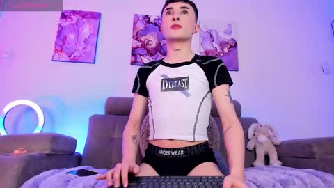     .  INDEPENDENT MODEL online show from 24, 3, 2026