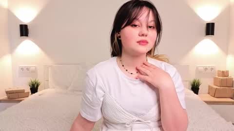 sebrinavisage online show from 26, 3, 2026