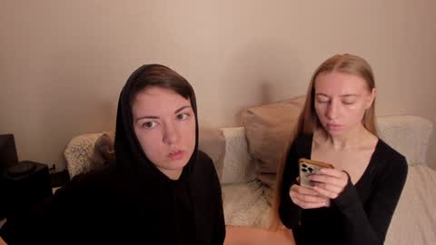 Amanda and  pair in a real life we love each other but can play with you online show from 4, 12, 2024