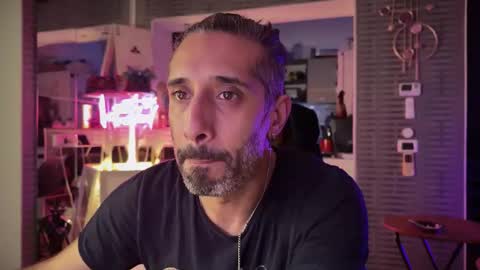 Secret Lovers online show from 18, 1, 2026