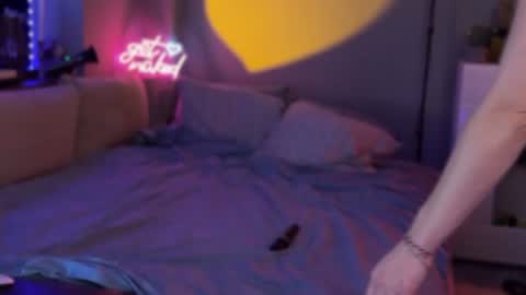 Secret Lovers online show from 10, 4, 2026