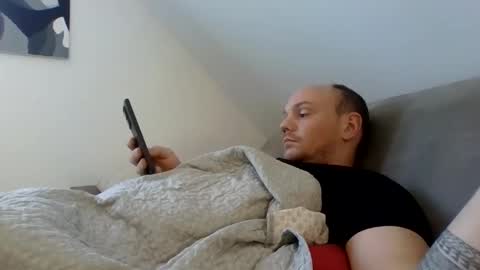Snapshot of secretcplg chatting on 3, 2, 2025 Simon online show from 3, 2, 2025