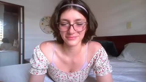 Snapshot of secretprivatebunny chatting on 18, 7, 2026 Maria online show from 18, 7, 2026