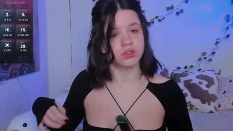 Snapshot of secretqueen_x chatting on 2, 3, 2025 Anna online show from 2, 3, 2025