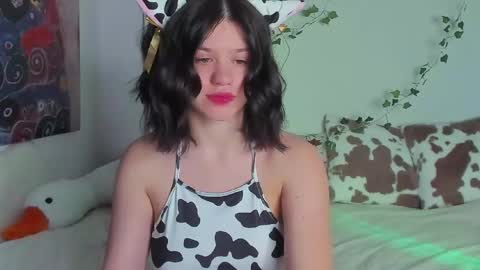 Snapshot of secretqueen_x chatting on 9, 3, 2025 Anna online show from 9, 3, 2025