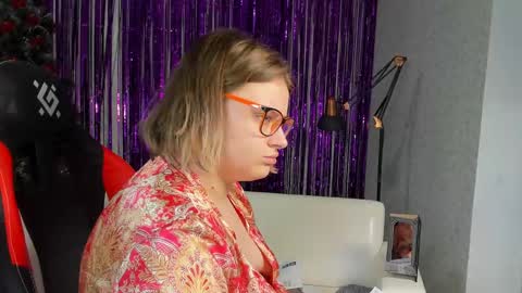 Snapshot of seductive_she_wolf chatting on 28, 1, 2025 seductive_she_wolf online show from 28, 1, 2025