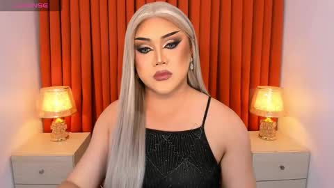 Natalie Mefford online show from 25, 2, 2025