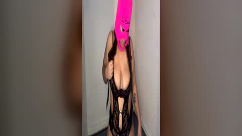 Snapshot of seductivelovergirl chatting on 17, 6, 2026 seductivelovergirl online show from 17, 6, 2026