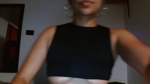 seductress_malia online show from 10, 7, 2026
