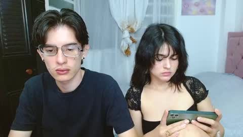 Snapshot of selena_and_andress chatting on 18, 9, 2025 Selena Andress online show from 18, 9, 2025