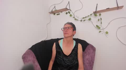 Snapshot of selena_ferreira chatting on 19, 11, 2025 Selena online show from 19, 11, 2025