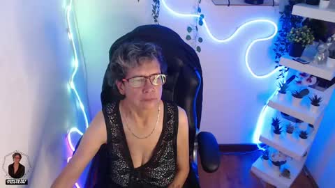 Snapshot of selena_ferreira chatting on 15, 5, 2026 Selena online show from 15, 5, 2026