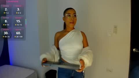 Selena online show from 11, 10, 2025