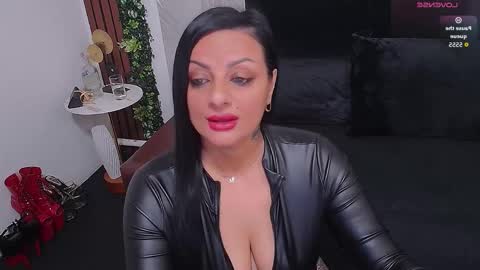 Selene online show from 18, 11, 2025