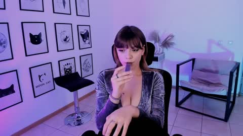 Selena ntmy online show from 15, 1, 2025