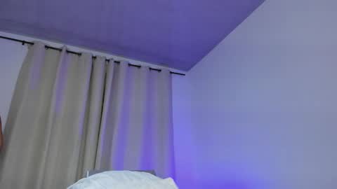 Snapshot of selenafox_0 chatting on 19, 9, 2025 selenafox online show from 19, 9, 2025