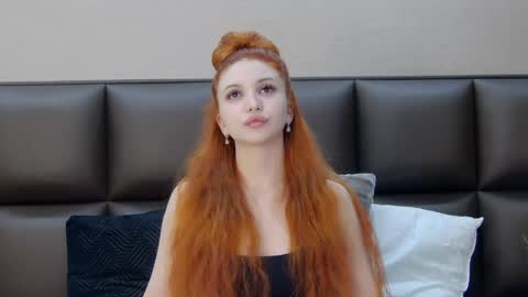 Snapshot of selenahanson chatting on 3, 7, 2026 SelenaHanson online show from 3, 7, 2026