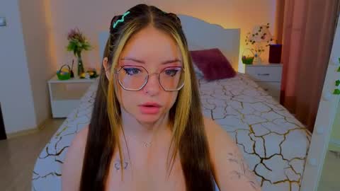 selenamills online show from 4, 4, 2026