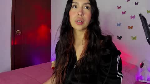 Snapshot of selene_e chatting on 19, 12, 2024 Karol. online show from 19, 12, 2024