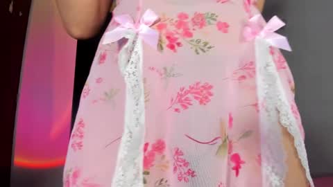 Snapshot of selene_e chatting on 3, 3, 2025 Karol. online show from 3, 3, 2025