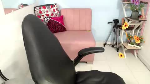 selene online show from 4, 11, 2025