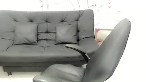 Snapshot of selene_mom chatting on 11, 6, 2026 selene online show from 11, 6, 2026