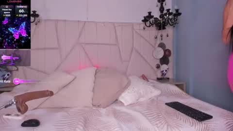 Snapshot of selenee__ chatting on 1, 2, 2025 Selenee online show from 1, 2, 2025