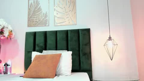 Selene Lujan online show from 19, 3, 2026