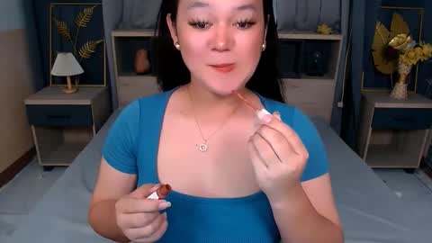 Snapshot of selenesantiago chatting on 29, 10, 2025 joan online show from 29, 10, 2025