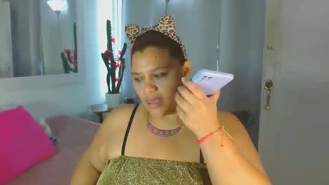Snapshot of selenna1 chatting on 28, 2, 2025 Selenna1 online show from 28, 2, 2025