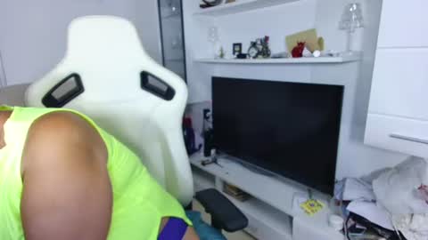 Snapshot of selenna57 chatting on 5, 7, 2026 Selenna online show from 5, 7, 2026