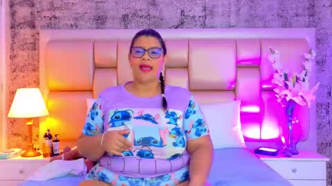 Selenna Cooper online show from 15, 3, 2026