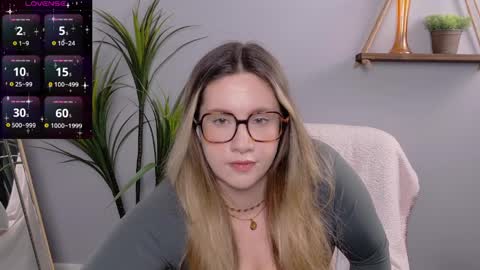 Snapshot of selina_thick chatting on 3, 4, 2026 Selina Mae online show from 3, 4, 2026