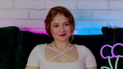 Snapshot of selinswarovski chatting on 26, 1, 2025 SelinSwarovski online show from 26, 1, 2025
