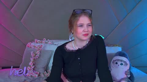 Snapshot of selinswarovski chatting on 26, 1, 2025 SelinSwarovski online show from 26, 1, 2025